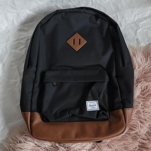 New Herschel Heritage black Backpack
